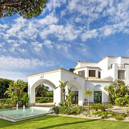 Pine Cliffs Ocean Suites, A Luxury Collection & Spa, Algarve 5* Αλμπουφέιρα