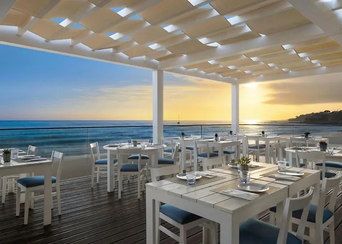 Pine Cliffs Ocean Suites, A Luxury Collection & Spa, Algarve 5* Albufeira