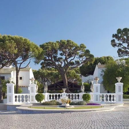 فندق Pine Cliffs Ocean Suites, A Luxury Collection & Spa, Algarve البوفيرا