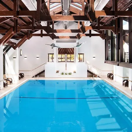 Pine Cliffs Ocean Suites, A Luxury Collection & Spa, Algarve فندق البوفيرا