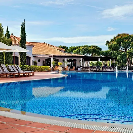 Pine Cliffs Ocean Suites, A Luxury Collection & Spa, Algarve 5* Albufeira