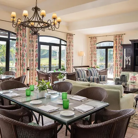Pine Cliffs Ocean Suites, A Luxury Collection & Spa, Algarve 5* Albufeira