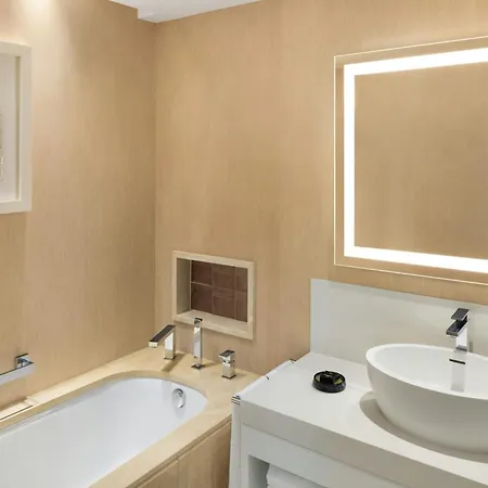 Hotel Pine Cliffs Ocean Suites, A Luxury Collection & Spa, Algarve Albufeira