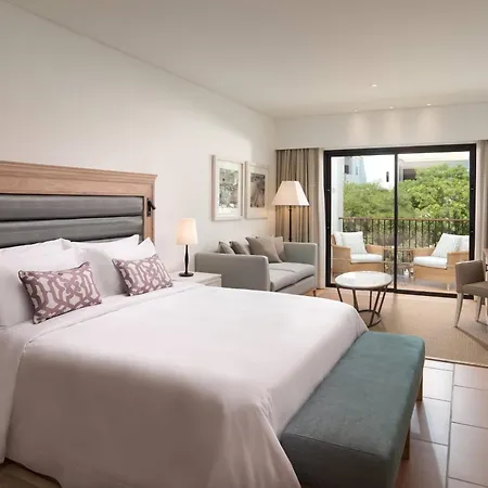 Pine Cliffs Ocean Suites, A Luxury Collection & Spa, Algarve 5* Албуфейра