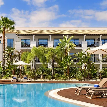 Pine Cliffs Ocean Suites, A Luxury Collection & Spa, Algarve