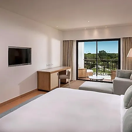 Pine Cliffs Ocean Suites, A Luxury Collection & Spa, Algarve Hotel Albufeira