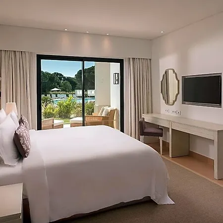 Pine Cliffs Ocean Suites, A Luxury Collection & Spa, Algarve Hotel Albufeira