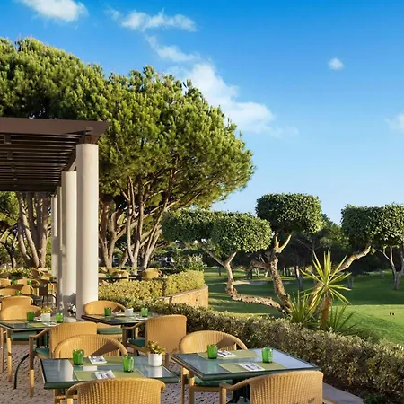 ホテル Pine Cliffs Ocean Suites, A Luxury Collection & Spa, Algarve アルブフェイラ