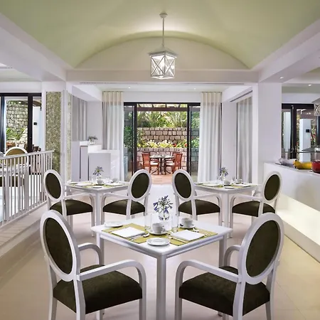 Pine Cliffs Ocean Suites, A Luxury Collection & Spa, Algarve ホテル アルブフェイラ